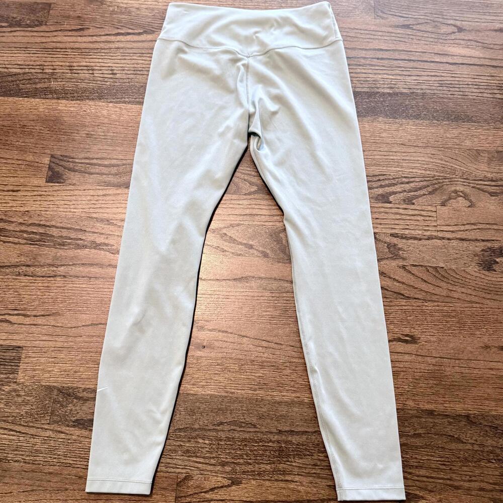 NWOT Nike Women's DRI-FIT Mid Rise Light Mint Green Leggings SZ Medium - Picture 2 of 6